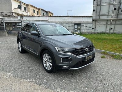Usata VW T-Roc Advance 150 CV (110 kW) 2018 Grigio SUV
