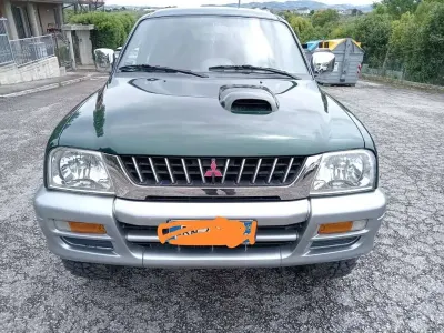 Usata Mitsubishi L200