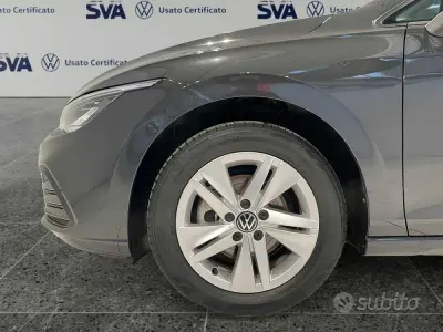 Usata VW Golf VIII 110 CV (80 kW) 2021 Grigio Berlina