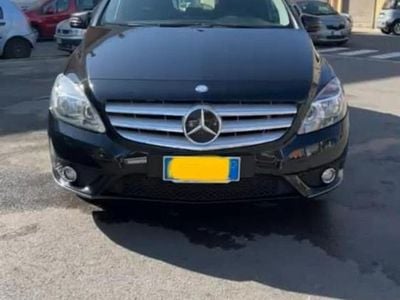 Usata Mercedes B180 116 CV (85 kW) 2013 Nero Monovolume