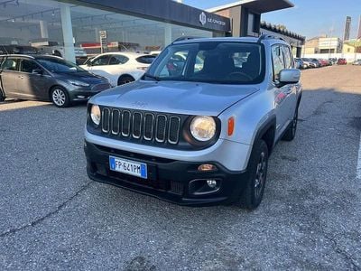 Usata Jeep Renegade Limited 140 CV (102 kW) 2018 Grigio argento SUV