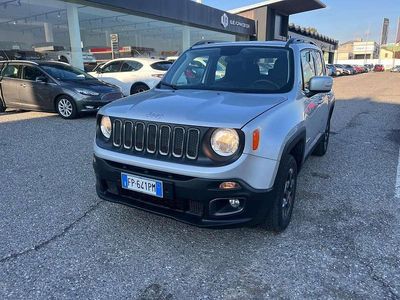 Usata Jeep Renegade Limited 140 CV (102 kW) 2018 Grigio argento SUV