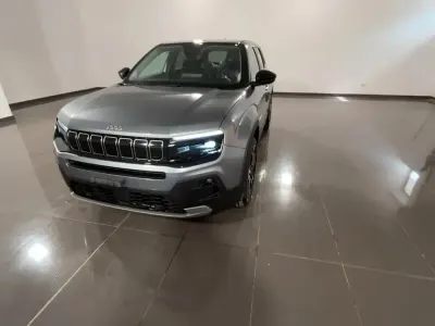 Nuova Jeep Avenger Summit 100 CV (73 kW) 2026 Grigio SUV