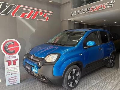 Usata Fiat Panda Cross Cross 94 CV (69 kW) 2025 Blu Utilitaria