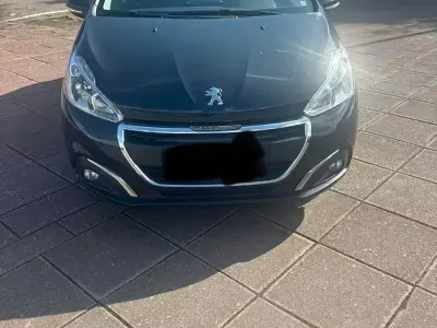 Usata Peugeot 208 Allure 82 CV (60 kW) 2018 Grigio Utilitaria