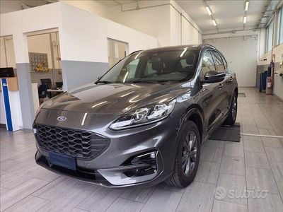 Usata Ford Kuga ST-Line X 225 CV (165 kW) 2023 Grigio SUV