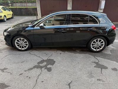 Usata Mercedes A180 136 CV (100 kW) 2019 Nero Berlina
