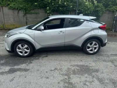 Usata Toyota C-HR Active 98 CV (72 kW) 2019 Metal stream met SUV