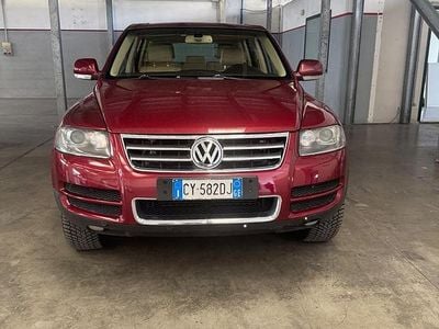 Usata VW Touareg 224 CV (164 kW) 2006 Rosso SUV