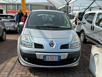 Usata Renault Modus 75 CV (55 kW) 2010 Grigio Monovolume