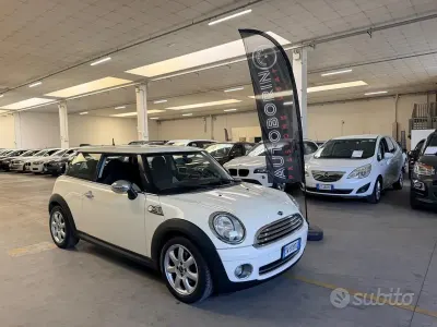 Usata Mini ONE 95 CV (69 kW) 2009 Beige Utilitaria