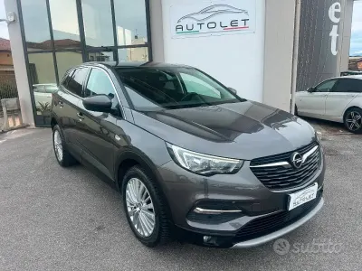 Usata Opel Grandland X Innovation 131 CV (96 kW) 2019 Grigio SUV