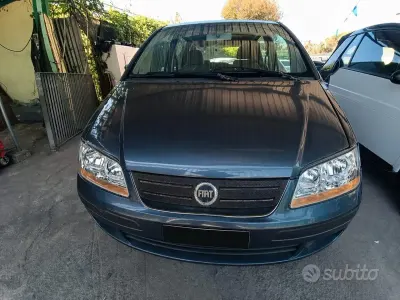 Usata Fiat Idea Emotion 95 CV (69 kW) 2005 Blu Monovolume