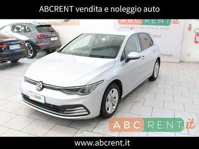 Usata VW Golf VIII Life 150 CV (110 kW) 2022 Argento Berlina