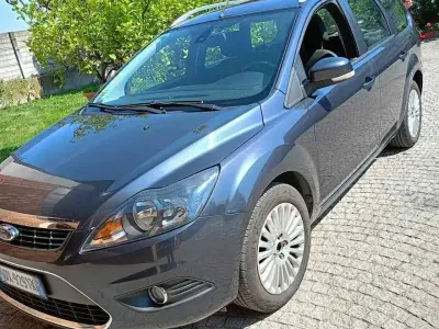 Usata Ford Focus Style 109 CV (80 kW) 2009 Grigio Station wagon