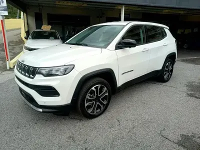 Nouvelle Jeep Compass Altitude 131 ch (96 kW) 2025 Blanc SUV