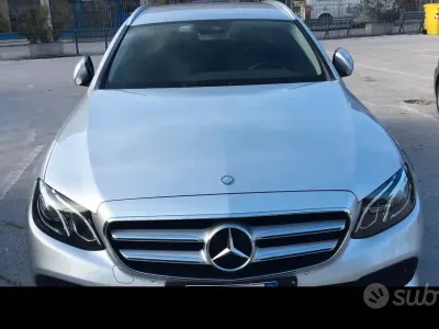 Usata Mercedes 220 Business 194 CV (142 kW) 2017 Grigio Station wagon