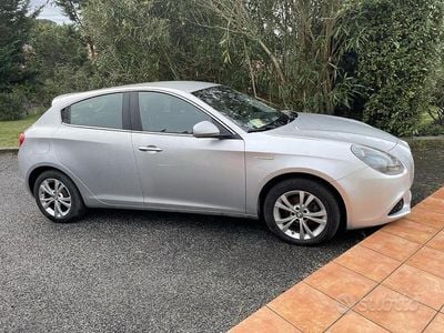 Usata Alfa Romeo Giulietta 105 CV (77 kW) 2012 Grigio Utilitaria