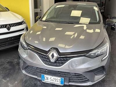 Usata Renault Clio V 90 CV (66 kW) 2023 Grigio Berlina