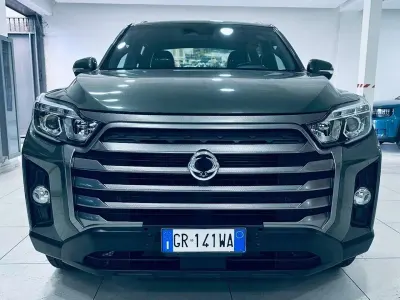 Occasion SsangYong Rexton 203 ch (149 kW) 2024 Vert SUV