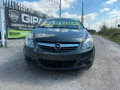 Usata Opel Corsa Cosmo 85 CV (62 kW) 2011 Grigio Utilitaria