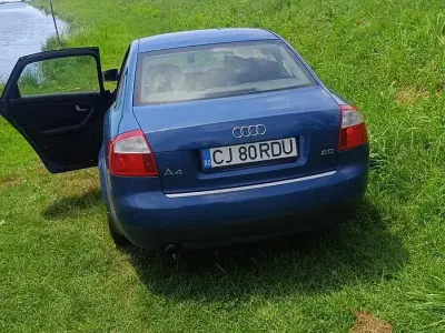 Usata Audi A4 2001 Bluazzurro Berlina