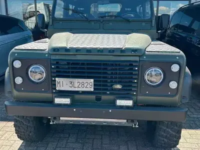 Usata Land Rover Defender 86 CV (63 kW) 1989 Verde SUV