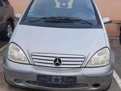 Usata Mercedes A140 Classic 82 CV (60 kW) 2000 Grigio Utilitaria