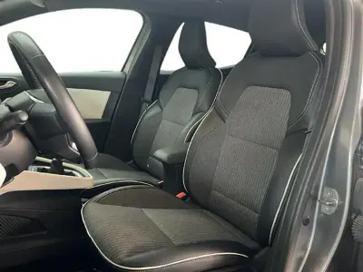 Usata Renault Clio Techno 100 CV (73 kW) 2023 Grigio chiaro Utilitaria