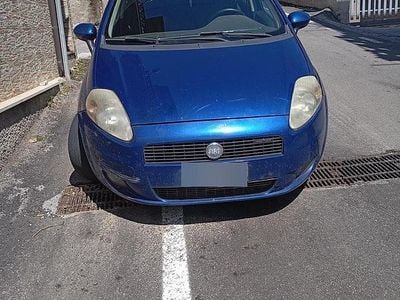 Usata Fiat Grande Punto 75 CV (55 kW) 2005 Utilitaria