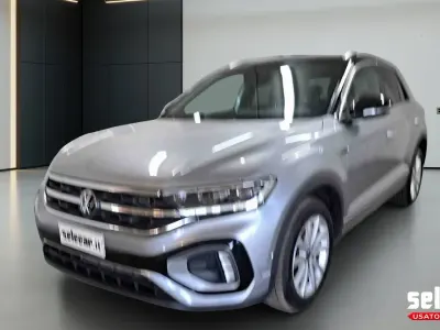Usata VW T-Roc R-line 150 CV (110 kW) 2023 1k grigio grafite metallizzato SUV