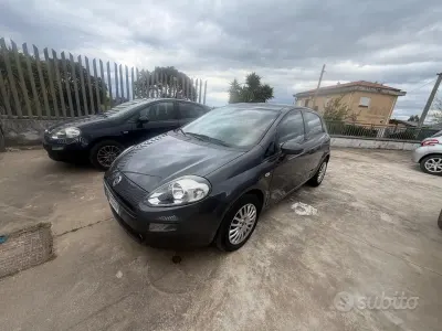 Begagnad Fiat Punto Street 95 HK (69 kW) 2017 Grå Halvkombi