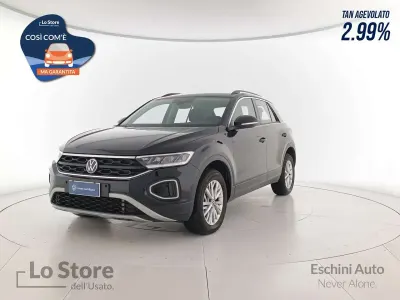 Usata VW T-Roc Life 150 CV (110 kW) 2024 Deep black perlato SUV