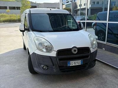 Occasion Fiat Doblò Dynamic 105 ch (77 kW) 2011 Blanc Monospace