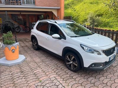Usata Peugeot 2008 99 CV (72 kW) 2016 Bianco SUV