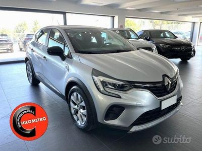Usata Renault Captur Business 116 CV (85 kW) 2021 Grigio magnete SUV