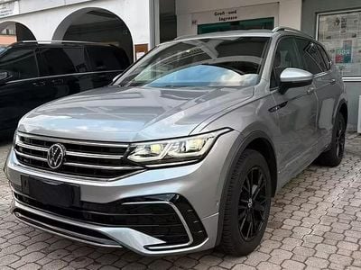 Usado VW Tiguan Allspace R-line 200 HP (147 kW) 2022 Cinzento SUV
