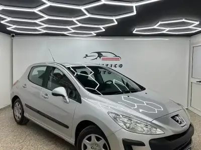 Gebraucht Peugeot 308 Business-Line 90 PS (66 kW) 2010 Grau Limousine