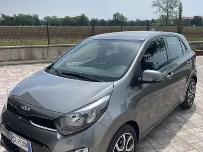 Usata Kia Picanto Style 67 CV (49 kW) 2023 Utilitaria