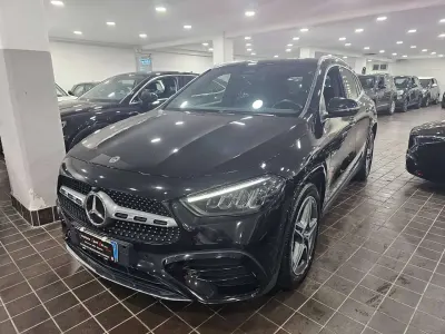 Usata Mercedes GLA200 Premium 150 CV (110 kW) 2024 Nero mythos metallizzato SUV