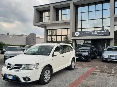Usado Fiat Freemont 140 HP (102 kW) 2012 Branco SUV