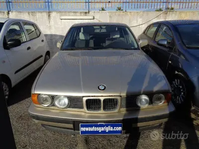 Usata BMW 520 129 CV (94 kW) 1989 Oro Berlina