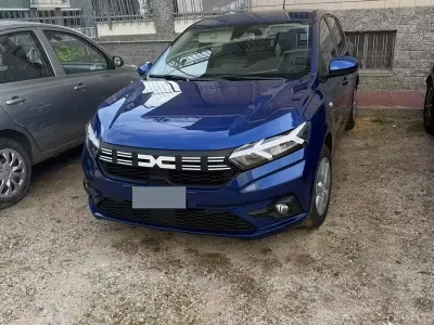 Usata Dacia Sandero 100 CV (73 kW) 2023 Blu Berlina