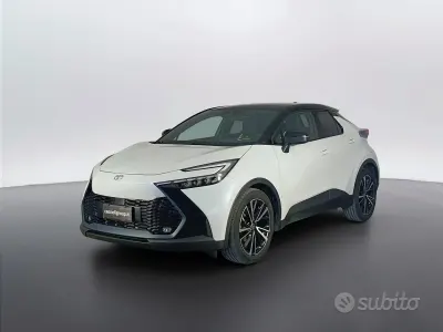Usata Toyota C-HR Lounge 198 CV (145 kW) 2024 Bianco SUV