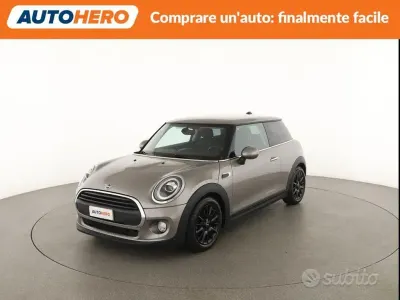 Usata Mini ONE 102 CV (75 kW) 2019 Grigio Utilitaria