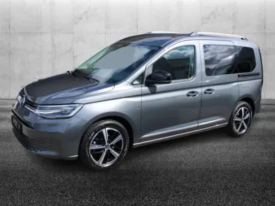 Usata VW Caddy Style 122 CV (89 kW) 2023 Grigio Monovolume