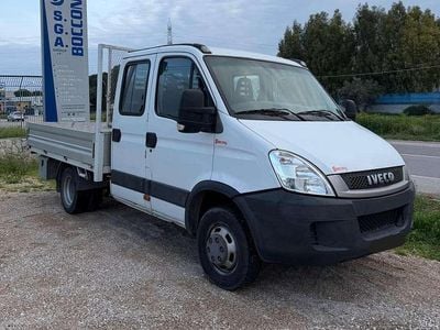 Usata Iveco Daily 140 CV (102 kW) 2011 Bianco Furgone
