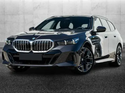 Usata BMW 520 M Sport 197 CV (144 kW) 2025 Grigio Station wagon