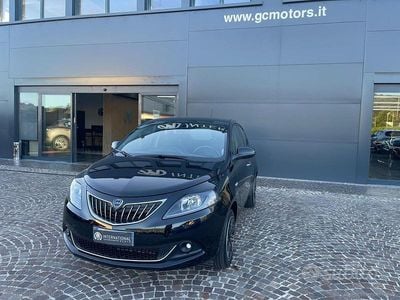 Usata Lancia Ypsilon Gold 69 CV (50 kW) 2023 Nero Utilitaria