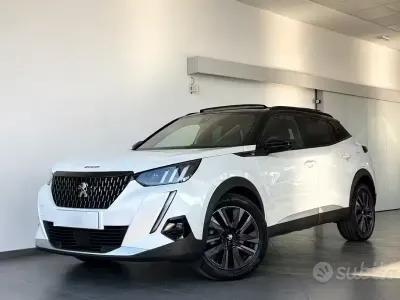Usata Peugeot 2008 GT 131 CV (96 kW) 2021 Bianco SUV